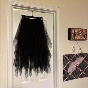 Chic Asymmetrical Black Tulle Skirt